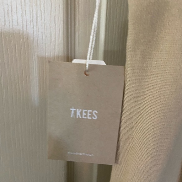 Tkees Short Sleeveless Latte Playsuit - Picture 5 of 13